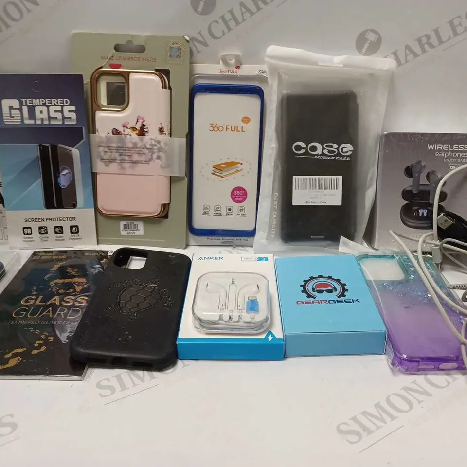 LOT OF APPROX 20 ASSORTED MOBILE PHONE ACCESSORIES TO INCLUDE CASES, SCREEN PROTECTORS, EARPHONES, ETC 
