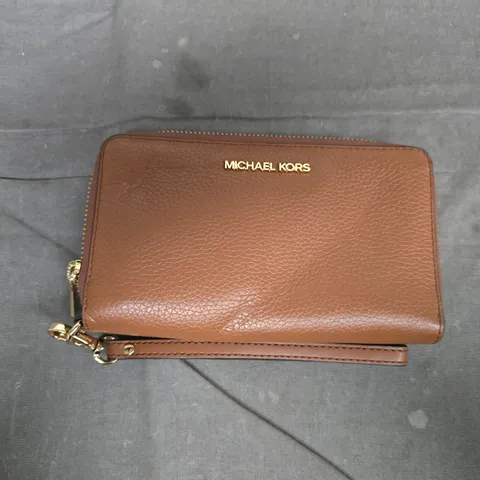 MICHAEL KORS BROWN LEATHER ZIP WALLET WITH WRIST STRAP