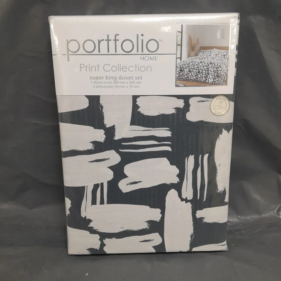 SEALED PORTFOLIO PRINT COLLECTION DUVET SET - SUPER KING 