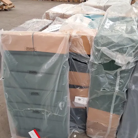 DUNELM 135CM GREEN VELVET DIVAN BASE WITH HEADBOARD (3 PARTS)