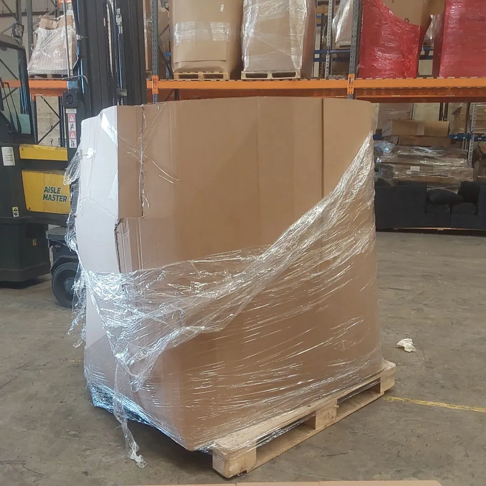 PALLET CONTAINING APPROXIMATELY 500x ASSORTED BRAND NEW DESIGNER CLOTHING ITEMS INCLUDING: SIMPLY BE DRESSES, JD WILLIAMS TROUSERS, SKIRT, SIMPLY BE BATHING SUIT ECT