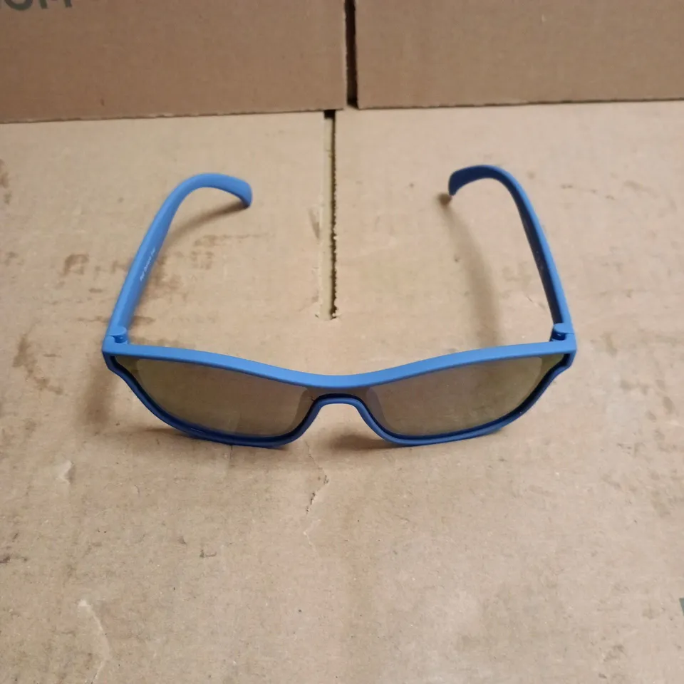 GOODR SUNGLASSES ONE BEST DYSTOPIA EVER BLUE BOXED