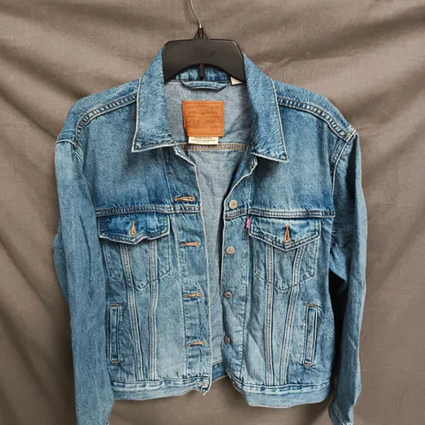 LEVI'S DENIM JACKET – SIZE L (MEN'S) 