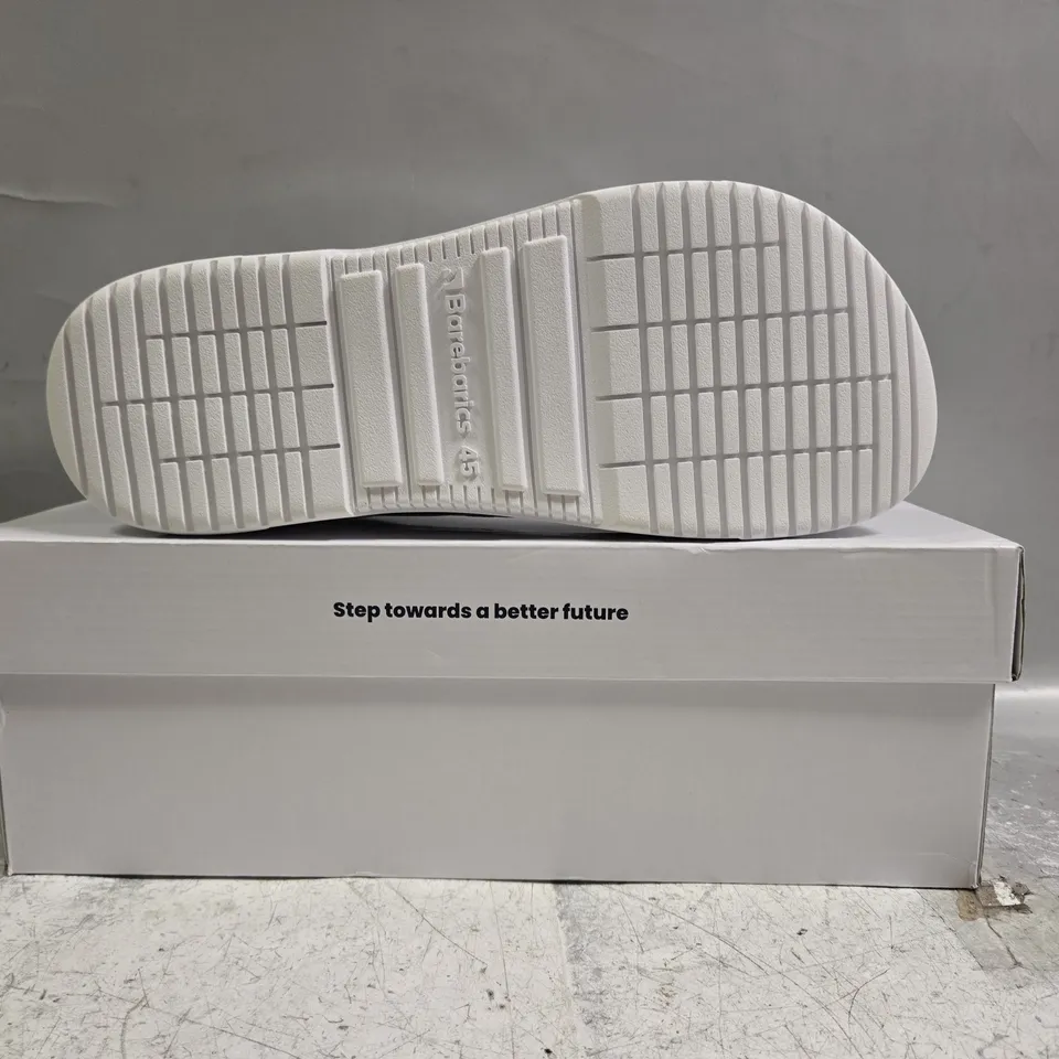 BOXED PAIR OF BAREBARICS SHOES IN WHITE/BLACK SIZE UK 10