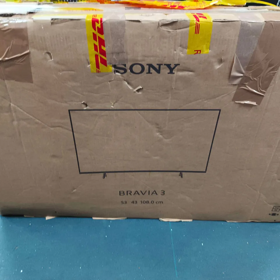 SONY BRAVIA TV – 108 CM DIAGONAL (42-INCH), BOXED SMASHED SCREEN 