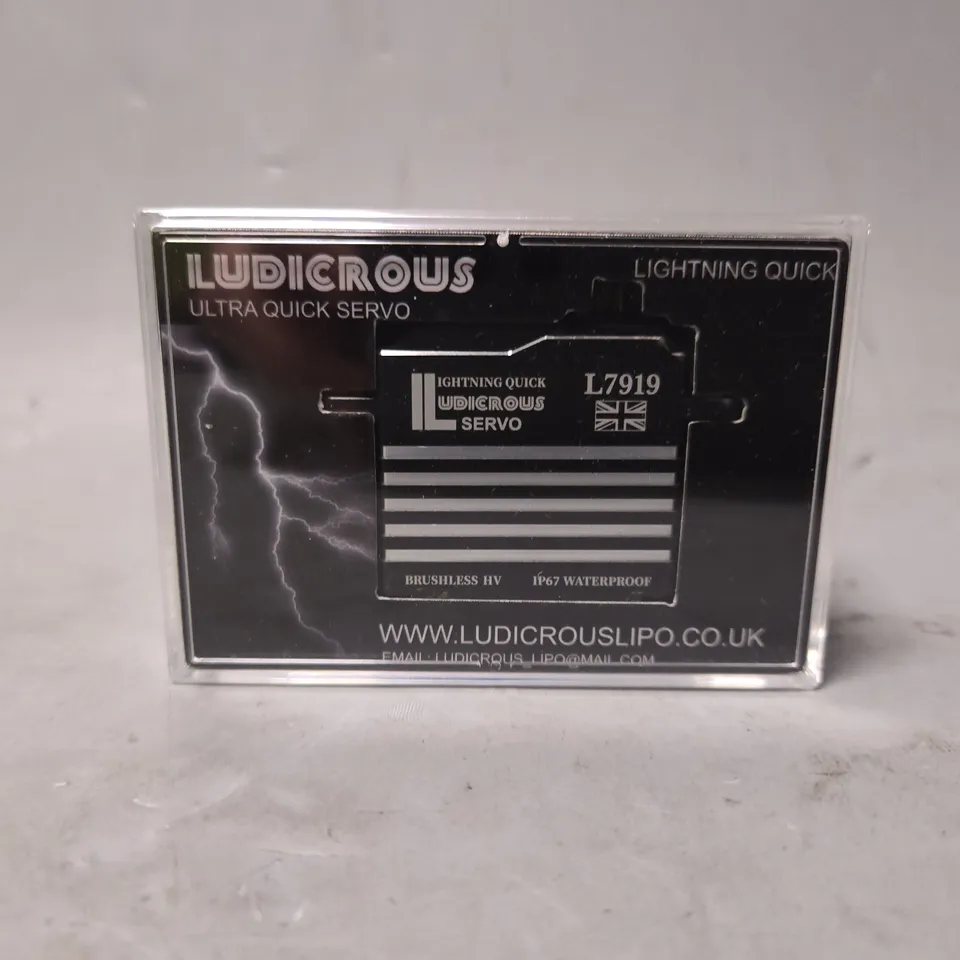 LUDICROUS ULTRA QUICK SERVO 19KG L7919