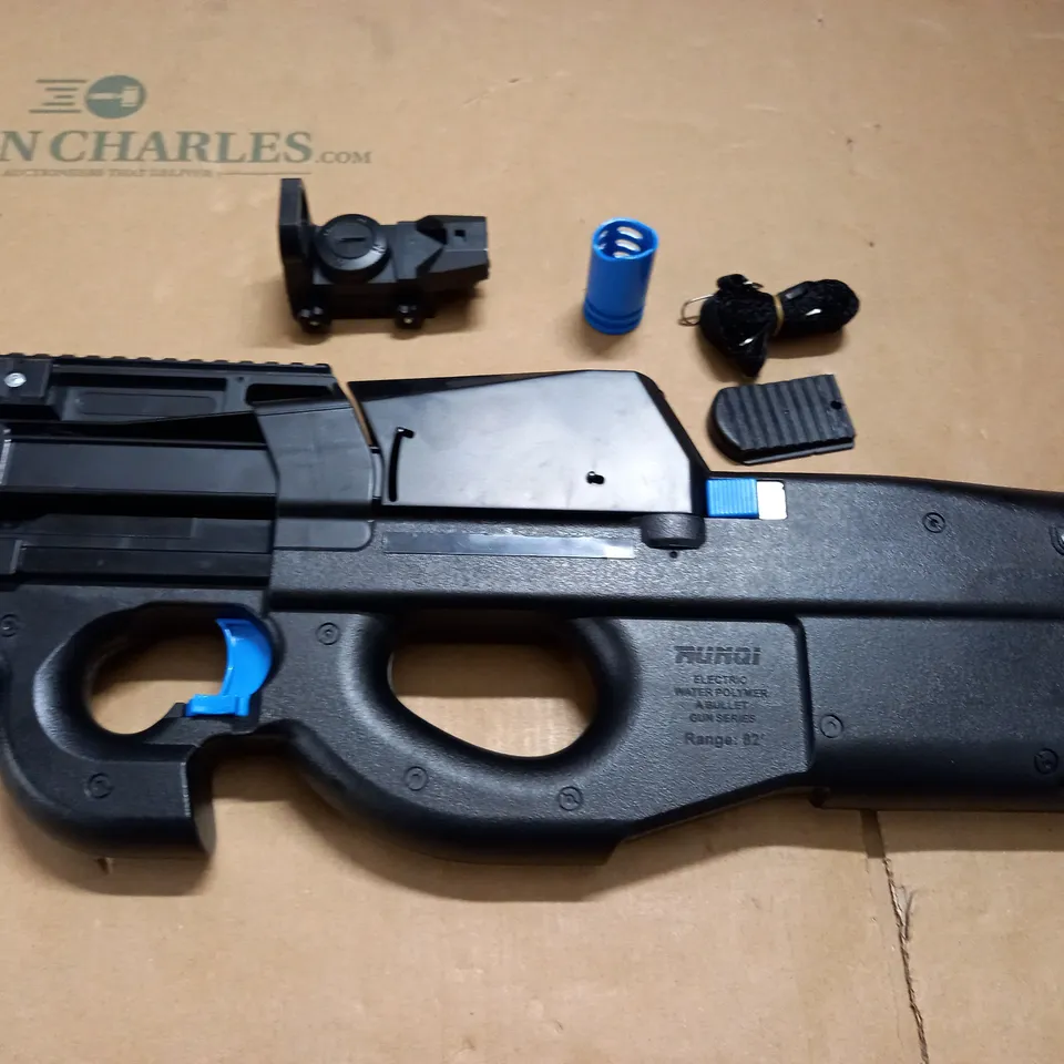 TOY P90 GUN WITH SIGHT