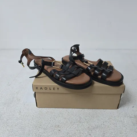 RADLEY FORE STREET LADIES BLACK UK 7 BOXED