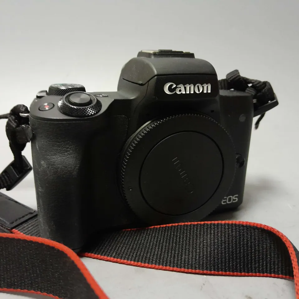 CANON EOS M50 CAMERA