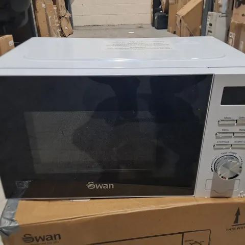 BOXED SWAN 20L 700W DIGITAL MICROWAVE - WHITE - COLLECTION ONLY 