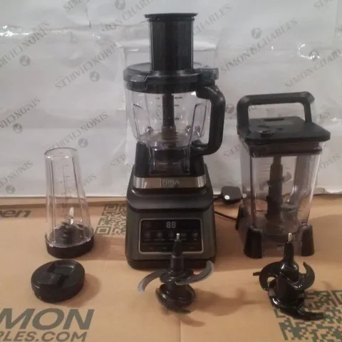 BOXED NINJA BN800UK 3-IN-1 FOOD PROCESSOR WITH AUTO-IQ