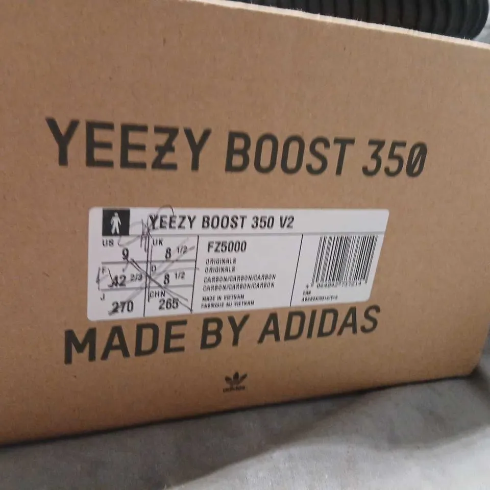 ADIDAS YEEZY BOOST 350 V2 BLACK SNEAKERS SIZE 6