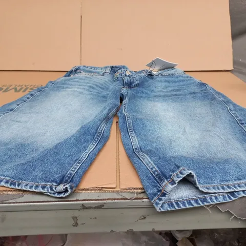 STRADIVARIUS JORT DENIM SHORTS – UK 12 (EU 40)