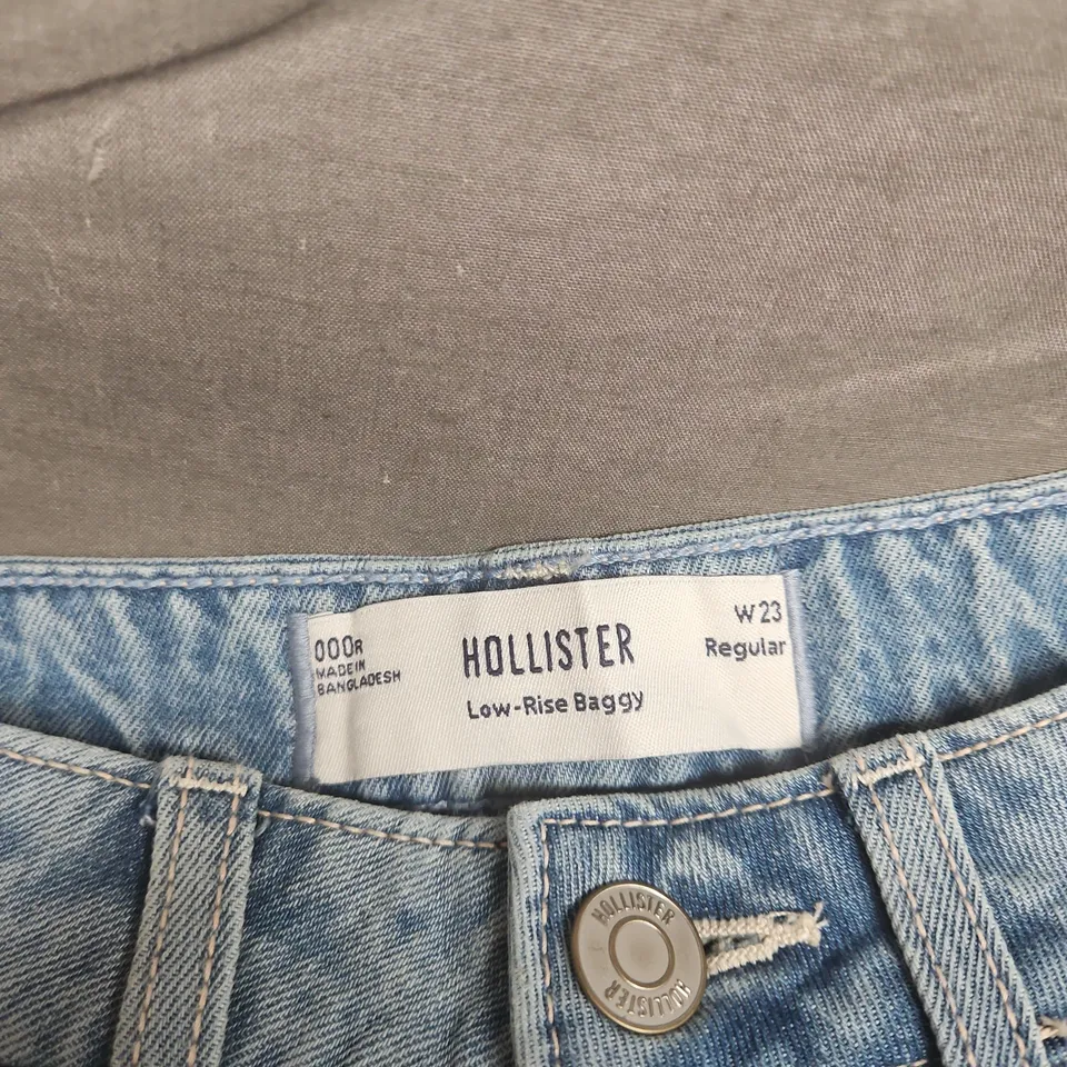 HOLLISTER WOMEN'S LOW-RISE BAGGY JEANS – W23 REGULAR