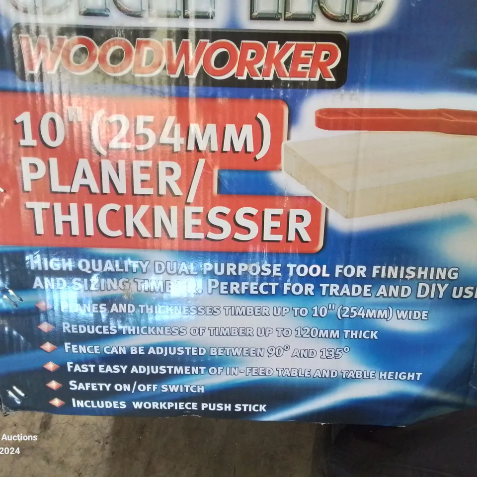 CLARKE WOODWORKER 10" (254MM) PLANER/THICKNESSER 