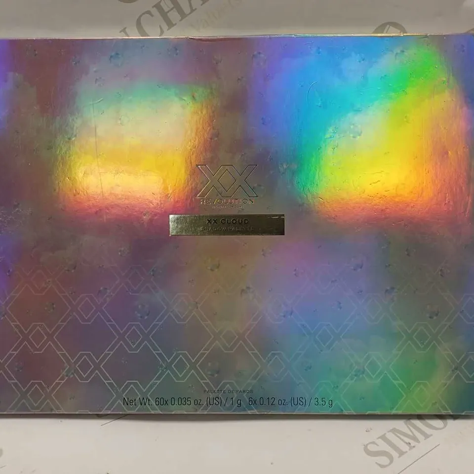 XX REVOLUTION CLOUD EYESHADOW PALETTE