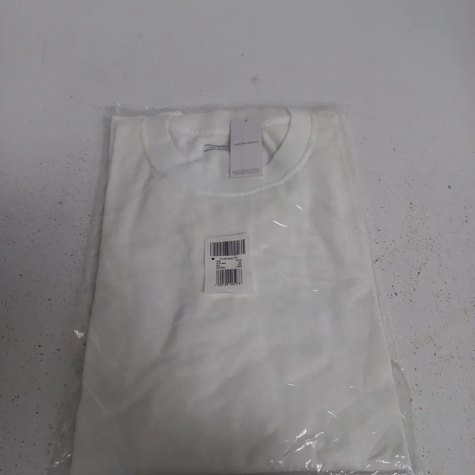 BAGGED ABERCROMBIE AND FITCH WHITE CREW NECK T-SHIRT – XL