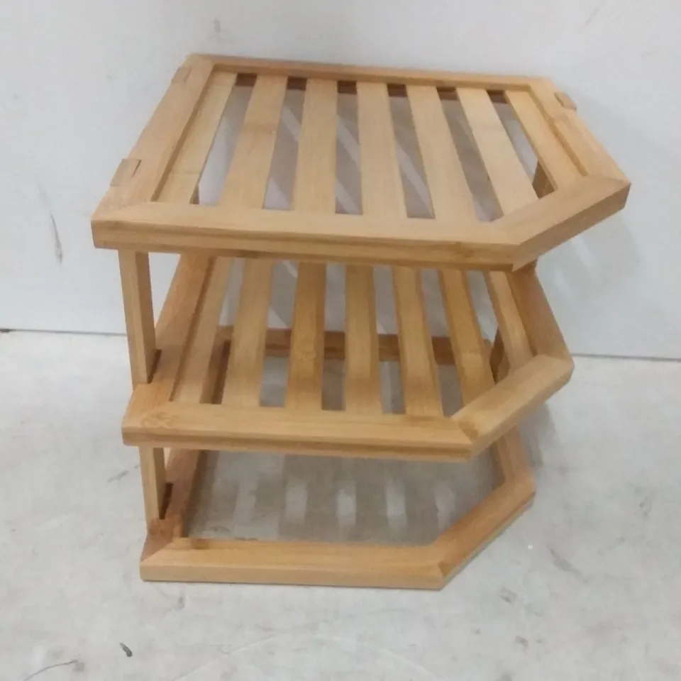 HIPPLE WOODEN PLATE CORNER RACK
