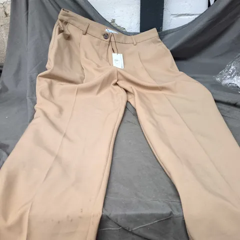 PRIMARK BEIGE WOMEN TROUSERS SIZE 18