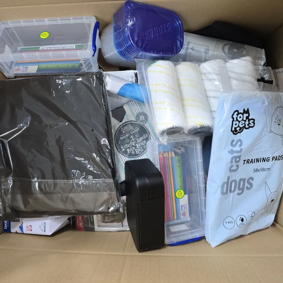 APPROXIMATELY 20 ASSORTED HOUSEHOLD PRODUCTS TO INCLUDE GEEETECH PRINTER FILAMENT, DOG FLEECE, WALLPAPER, ETC - COLLECTION ONLY