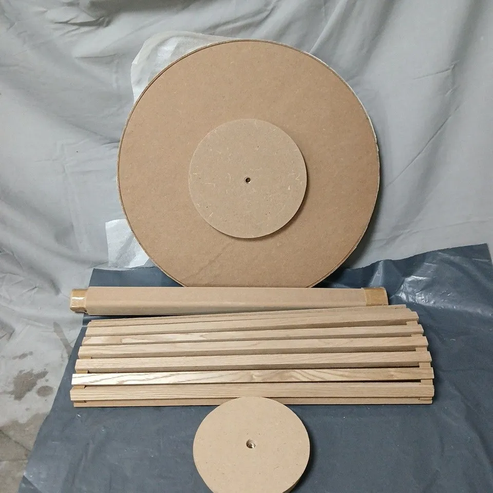 HOME ACCENTS DECORATIONS SIDE TABLE 40 X 50CM, MAX 2KG WEIGHT BOXED