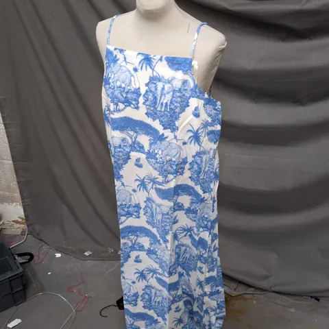 Desmond & Dempsey Women's dress – Blue Toile Print, Size L