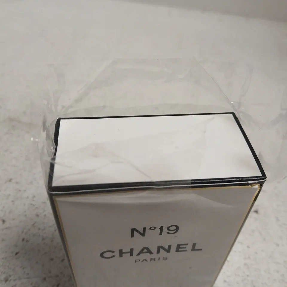 BOXED CHANEL N°19 EAU DE PARFUM 100ML