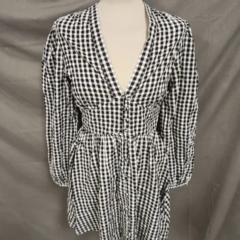 NOBODY'S CHILD STARLIGHT LONG SLEEVE MINI DRESS IN MONO GINGHAM BLACK SIZE 8