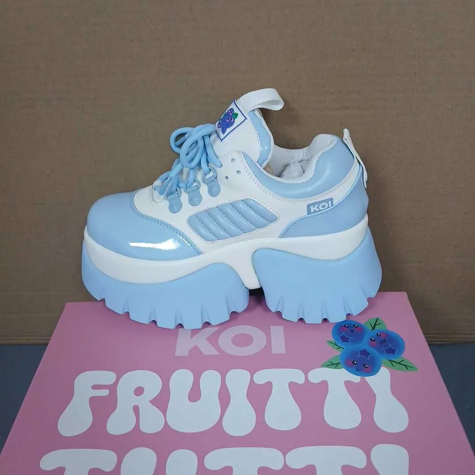 KOI FRUTTI TUTTI BLUEBERRY SMOOTHIE TRAINERS – KIDS, BLUE/WHITE, UK 4