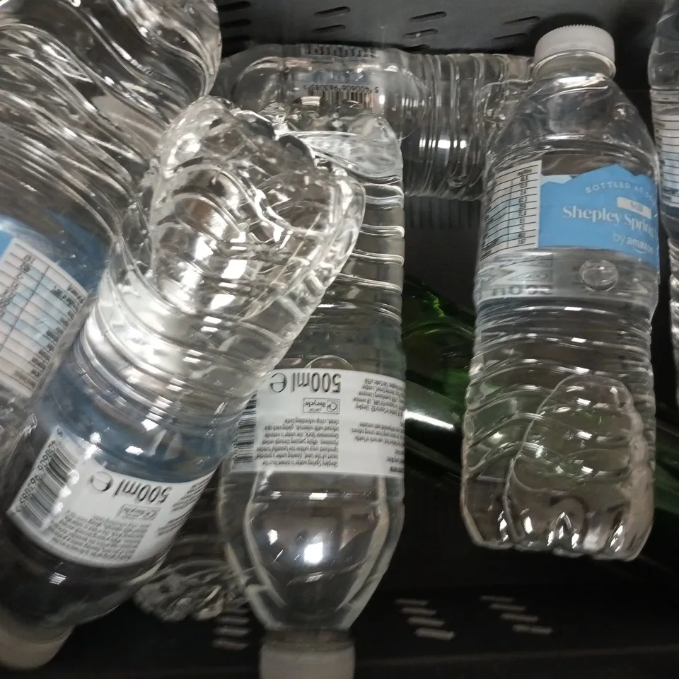 APPROXIMATELY 10 ASSORTED FOOD AND DRINK ITEMS TO INCLUDE EXTRA VIRGIN OLIVE OIL, SPRING WATER, ETC