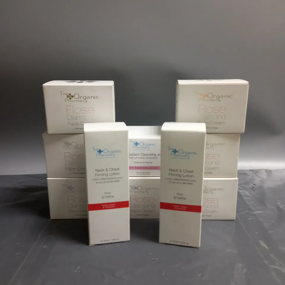 APPROXIMATELY 10 ASSORTED COSMETICS AND BEAUTY ITEMS TO INCLUDE THE ORGANIC PHARMACY ROSE DIAMOND FACE CREAM (50ML), THE ORGANIC PHARMACY ANTIOXIDANT CLEANSING JELLY (100ML), THE ORGANIC PHARMACY NECK
