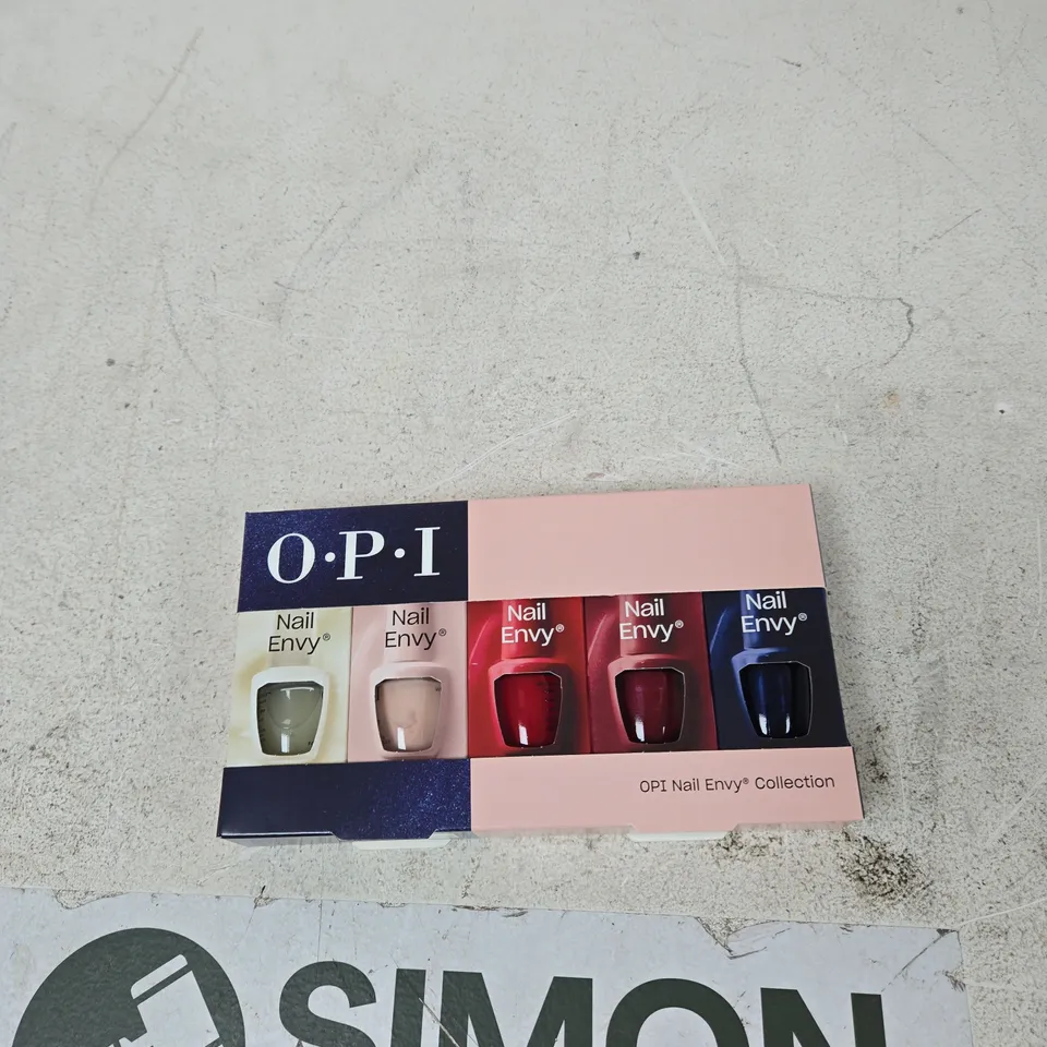 OPI NAIL ENVY COLLECTION – 5 X NAIL POLISH (BOXED)
