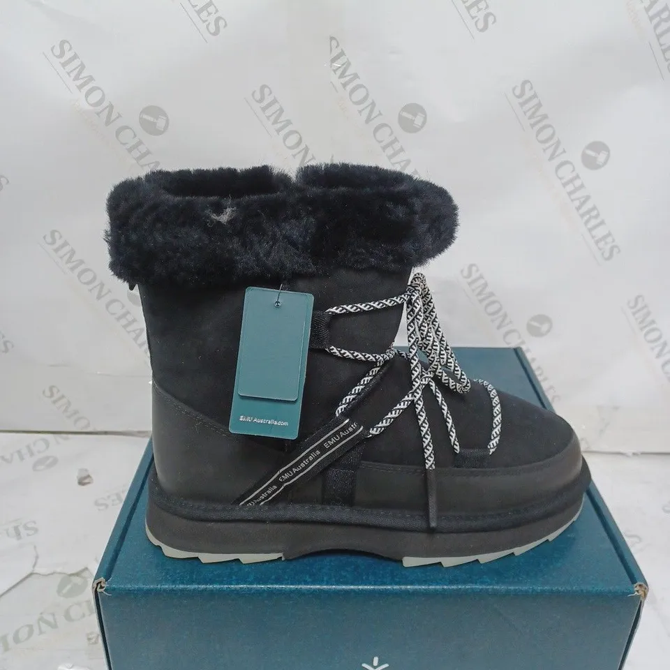 EMU BLURRED WATERPROOF BOOTS SIZE 7