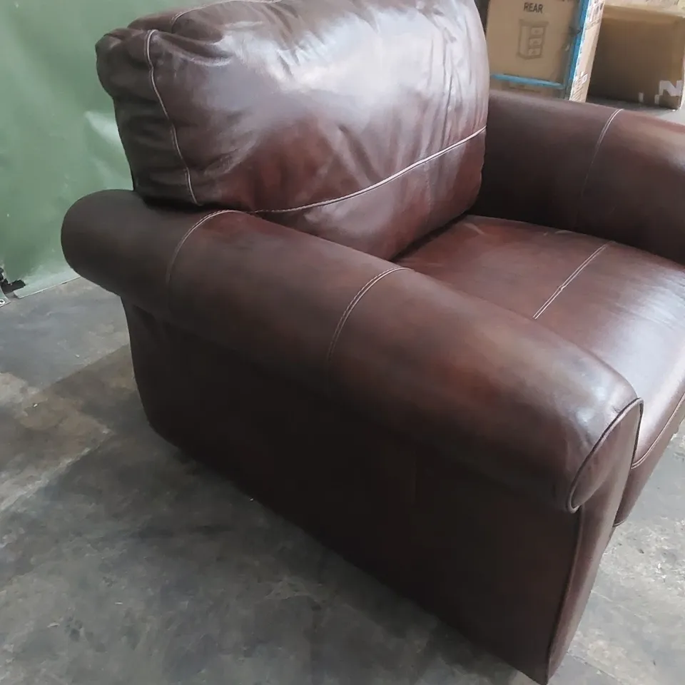 DESIGNER LEATHER UPHOLSTERED ARMCHAIR 