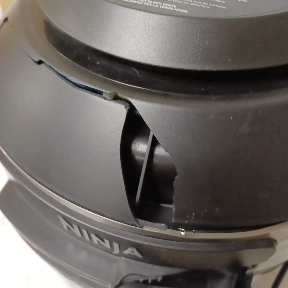 NINJA FOODI SMARTLID MULTI-COOKER