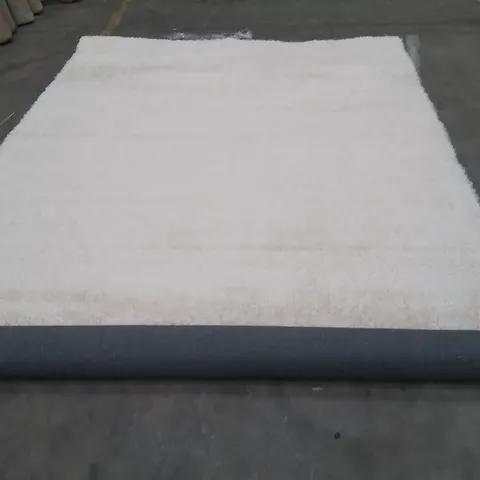 QUALITY BAGGED DESIGNER AREA RUG - APPROXIMATELY 290X200CM