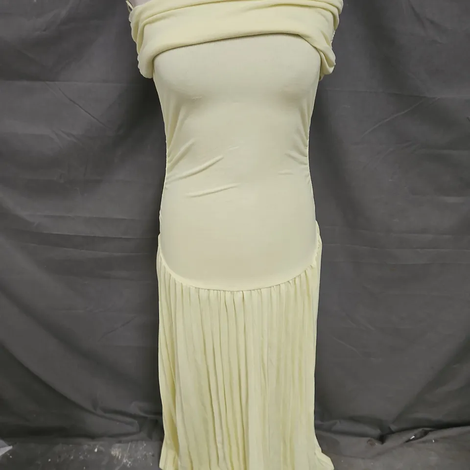 LIONESS BARDOT RUCHED WAIST PLEATED DROP HEM MAXI DRESS IN BUTTER YELLOW SIZE S