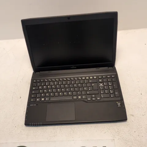FUJITSU LIFEBOOK A544 LAPTOP β BLACK