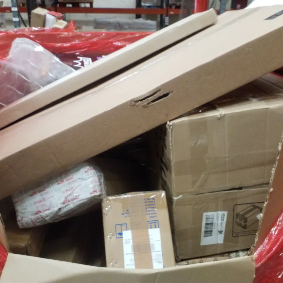 PALLET CONTAINING ASSORTED PRODUCTS INCLUDING DECORATIVE WALL CLOCK, INDUCTION HOB, BADMINTON RACKET & TRIPLE MONITOR DESK MOUNT