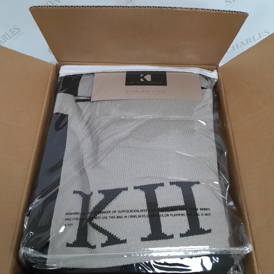 KELLY HOPPEN FINEST BED LINEN 