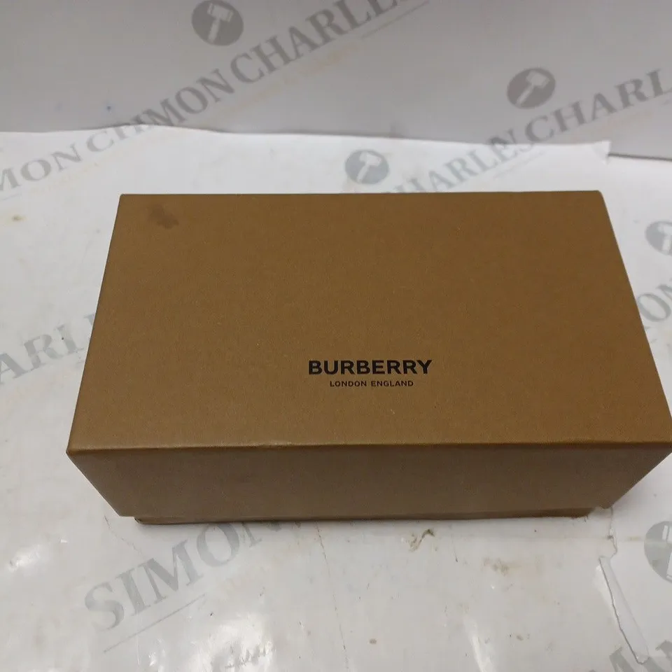 BOXED BURBERRY SUNGLASSES