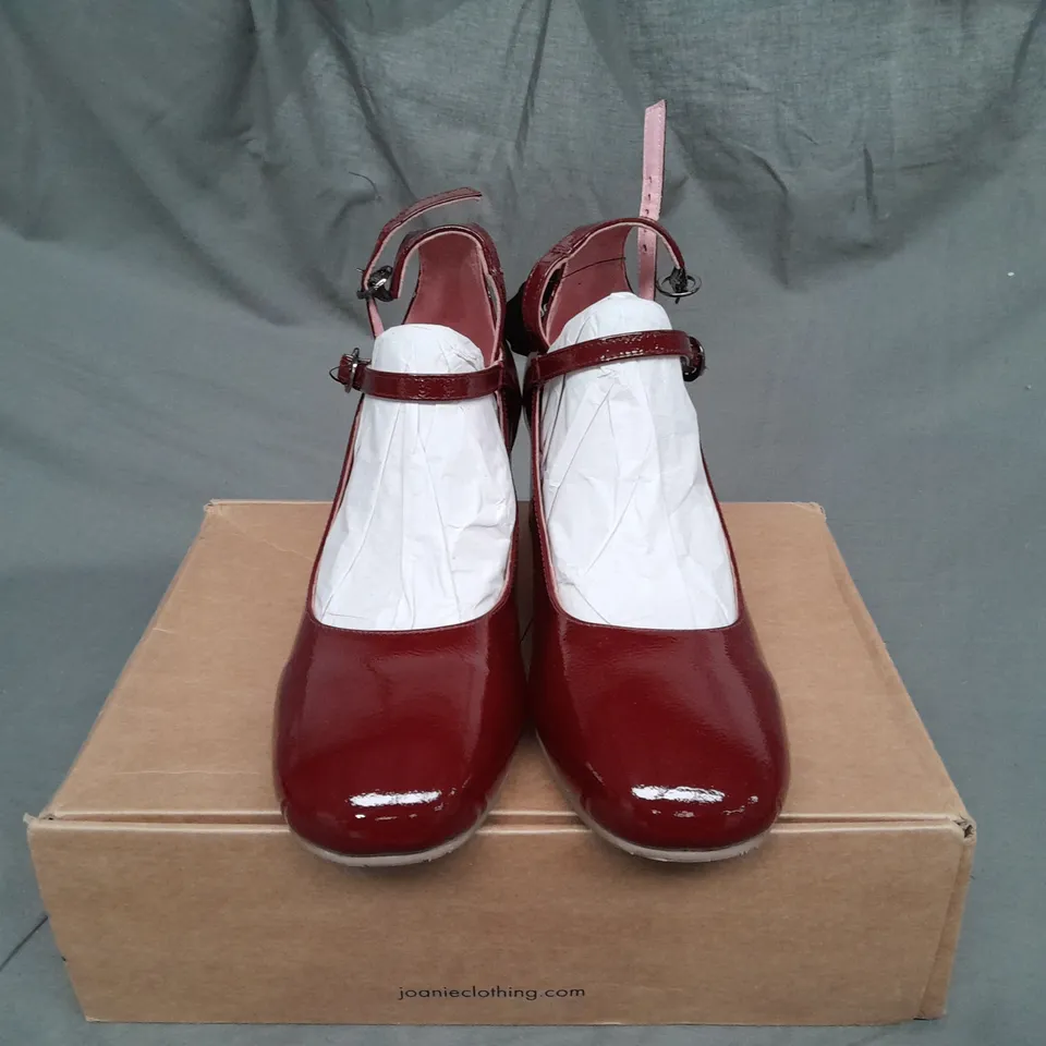 BOXED PAIR OF JOANIE WEDGE BLOCK SHOE SIZE 8