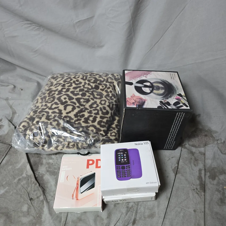 BOX OF APPROXIMATELY 25 ASSORTED HOUSEHOLD ITEMS TO INCLUDE MAKE UP BRUSH CLEANER, CLOTHES, POWER BANK, NOKIA 105 ETC