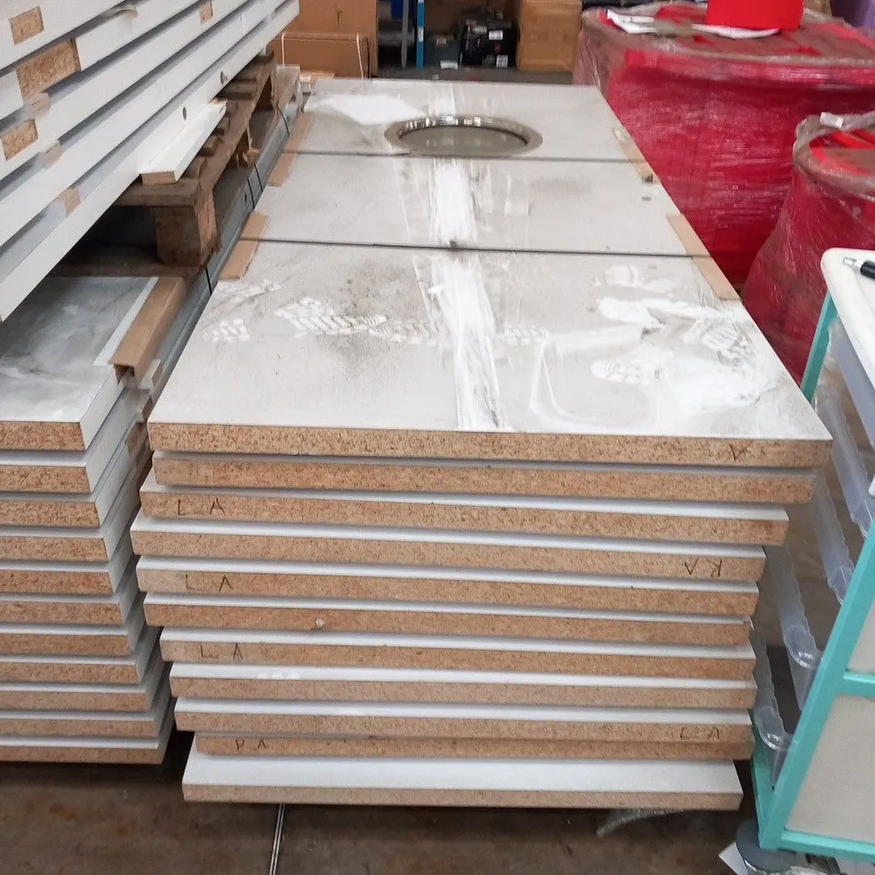 PALLET OF APPROXIMATELY 11 ASSORTED DOORS