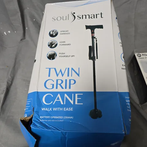 BOX OF APPROXIMATELY 12 ASSORTED ITEMS INCLUDING SOUL SMART TWIN GRIP CANE; REFLEX POWER PLUG PRO USB CHARGER; JVC HA-A7T EARBUDS 
