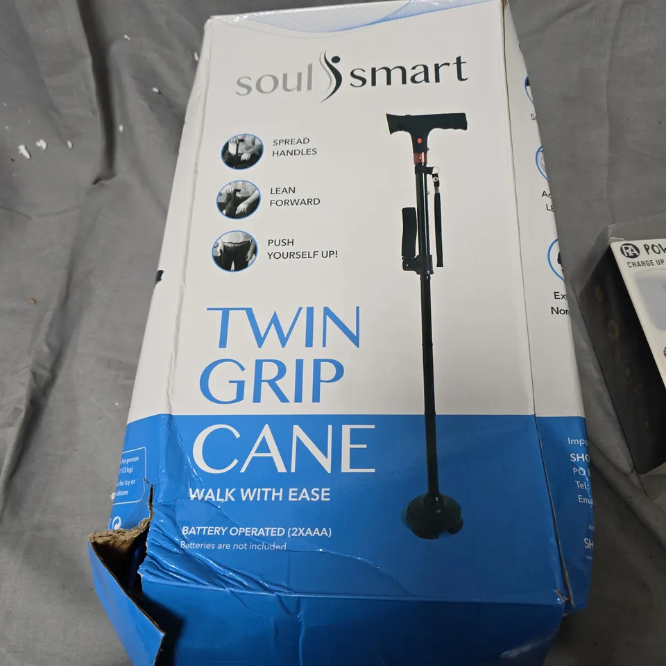BOX OF APPROXIMATELY 12 ASSORTED ITEMS INCLUDING SOUL SMART TWIN GRIP CANE; REFLEX POWER PLUG PRO USB CHARGER; JVC HA-A7T EARBUDS 