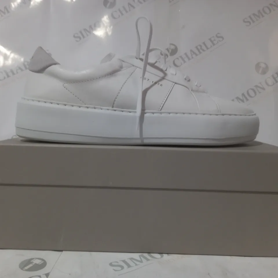 BOXED PAIR OF JIGSAW LEATHER PLATFORM TRAINERS IN WHITE UK SIZE 8