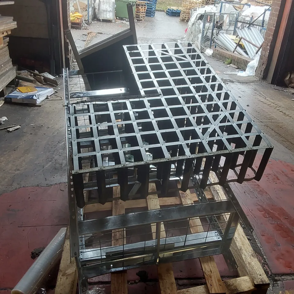 PALLET CONTAINING A LARGE QUANTITY OF ASSORTED RESTAURANT ITEMS INCLUDING: KITCHEN RACKS, LIGHTS, SIGN ECT