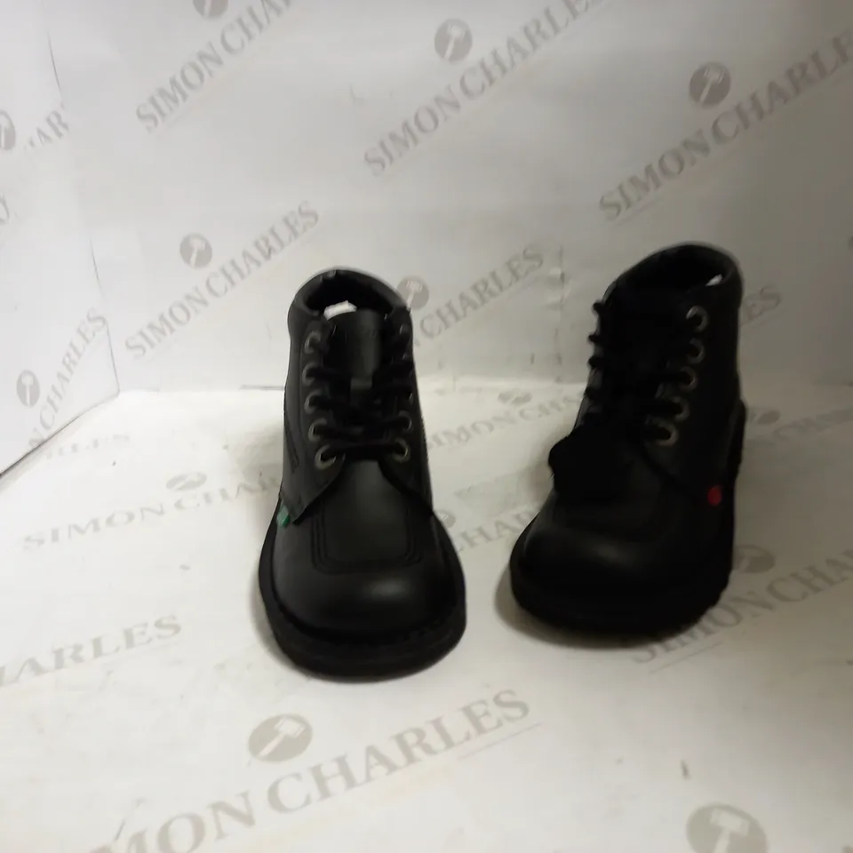 KICKERS KICK LO W CORE BLACK - SIZE 41