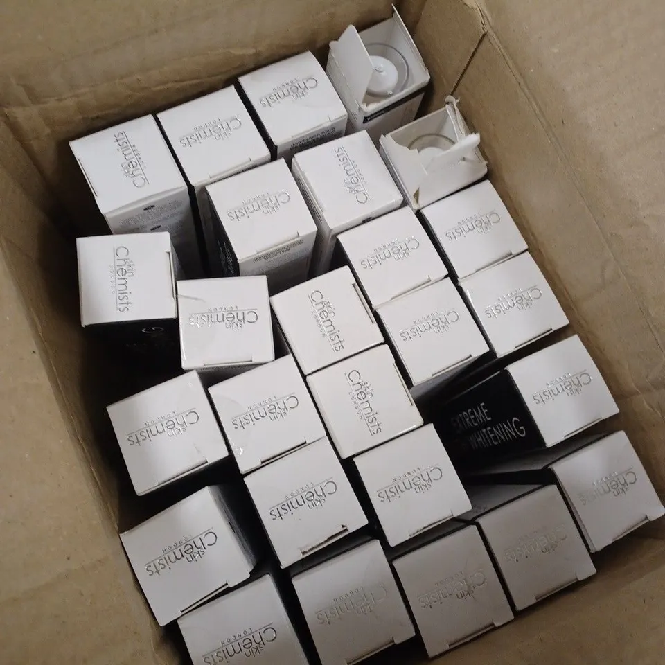 APPROXIMATELY 20 BOXED SKIN CHEMISTS ADVANCED EXTREME TEETH WHITENING GEL 50ML